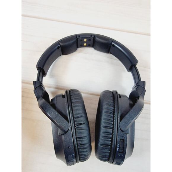 Sony - WHRF400 RF Wireless Headphones and Charging Stand- Black - Tested - Picture 10 of 16